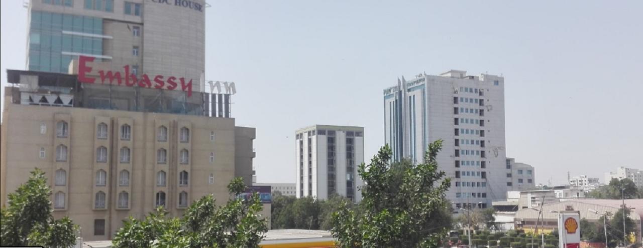Embassy Inn, Karachi Bagian luar foto