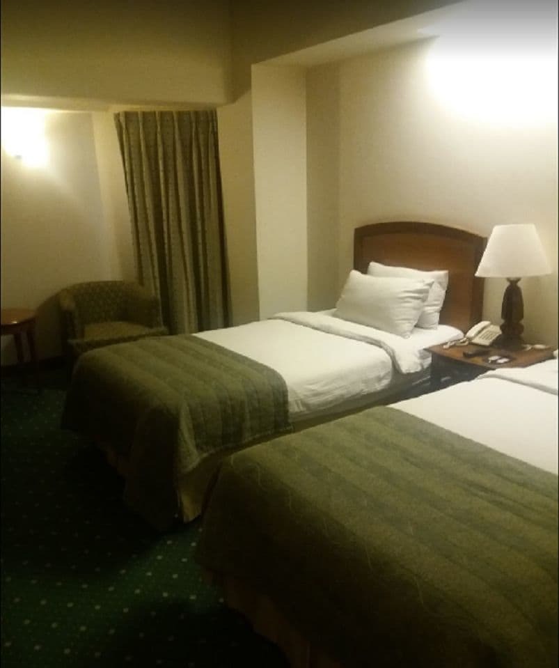 Embassy Inn, Karachi Bagian luar foto