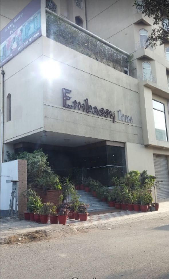 Embassy Inn, Karachi Bagian luar foto