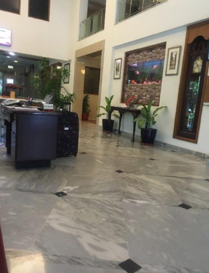 Embassy Inn, Karachi Bagian luar foto