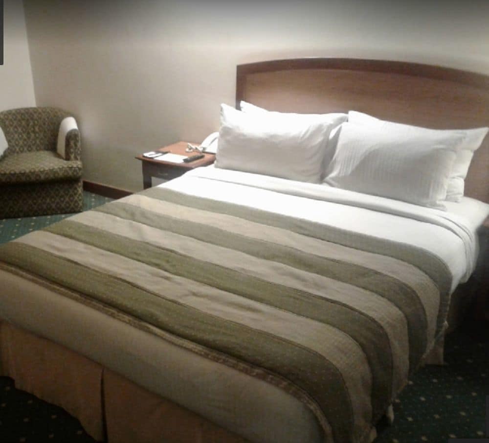 Embassy Inn, Karachi Bagian luar foto
