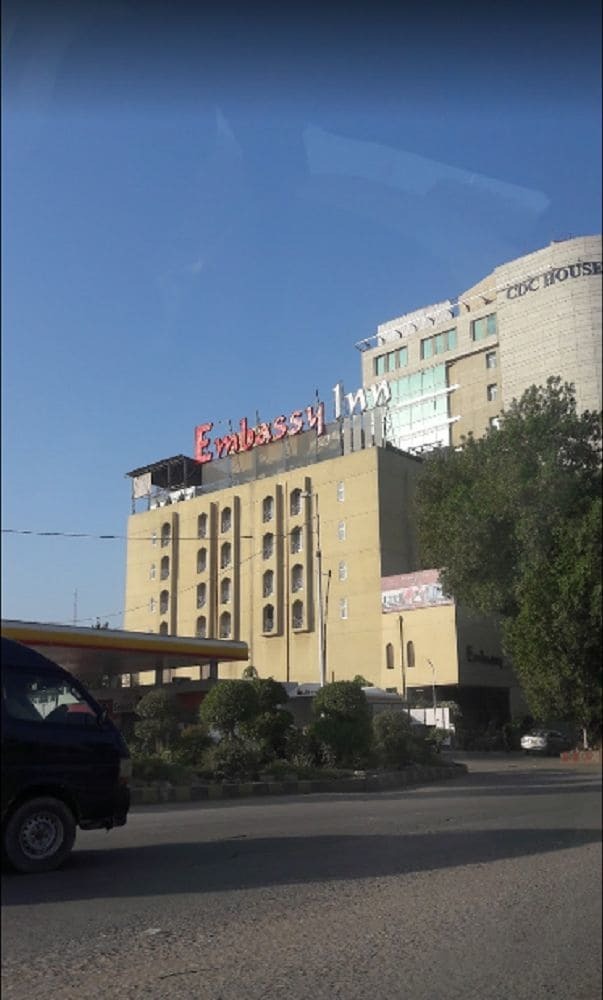 Embassy Inn, Karachi Bagian luar foto